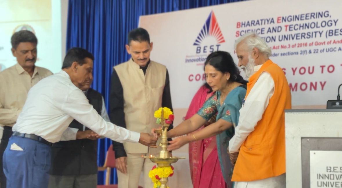 బెస్ట్ ఇన్నోవేషన్ విశ్వవిద్యాలయంలో యోగిక్ సైన్సెస్, భారతీయ జ్ఞాన వ్యవస్థల విభాగానికి శ్రీకారం