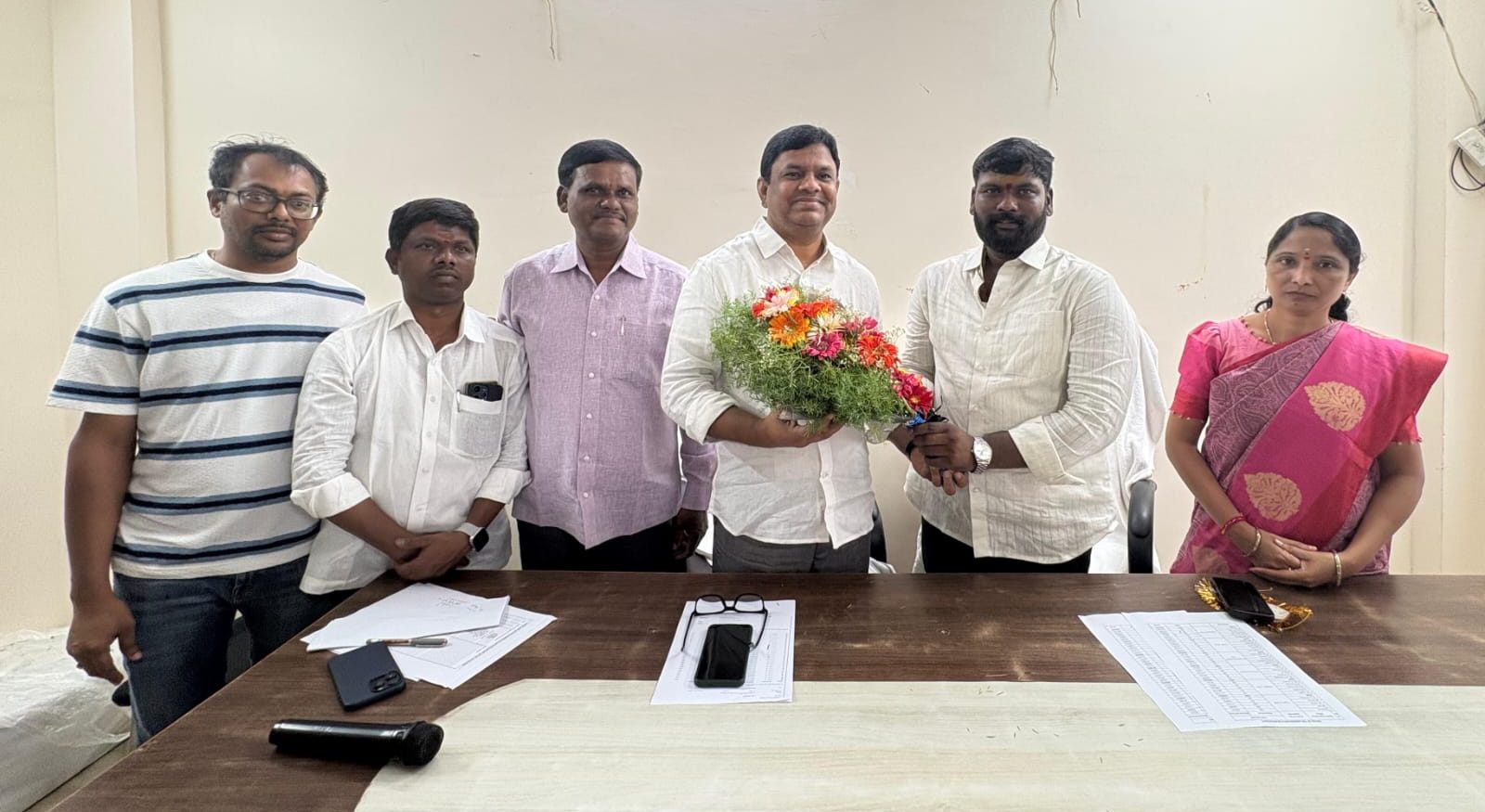 జమ్మికుంట మున్సిపాలిటీలో ఇంటి పన్ను వసూళ్లలో అరుదైన రికార్డు