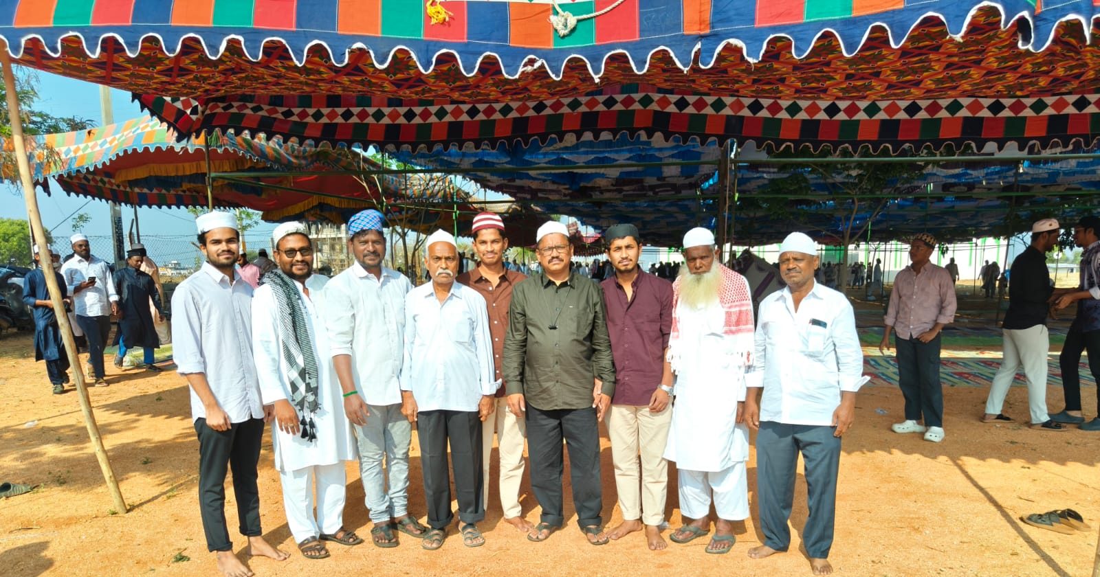 గోరంట్లలో ఘనంగా రంజాన్ వేడుకలు